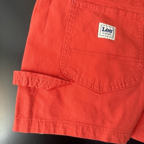 NWT Lee Women’s mid-rise shorts size 10 - Picture 2 of 2